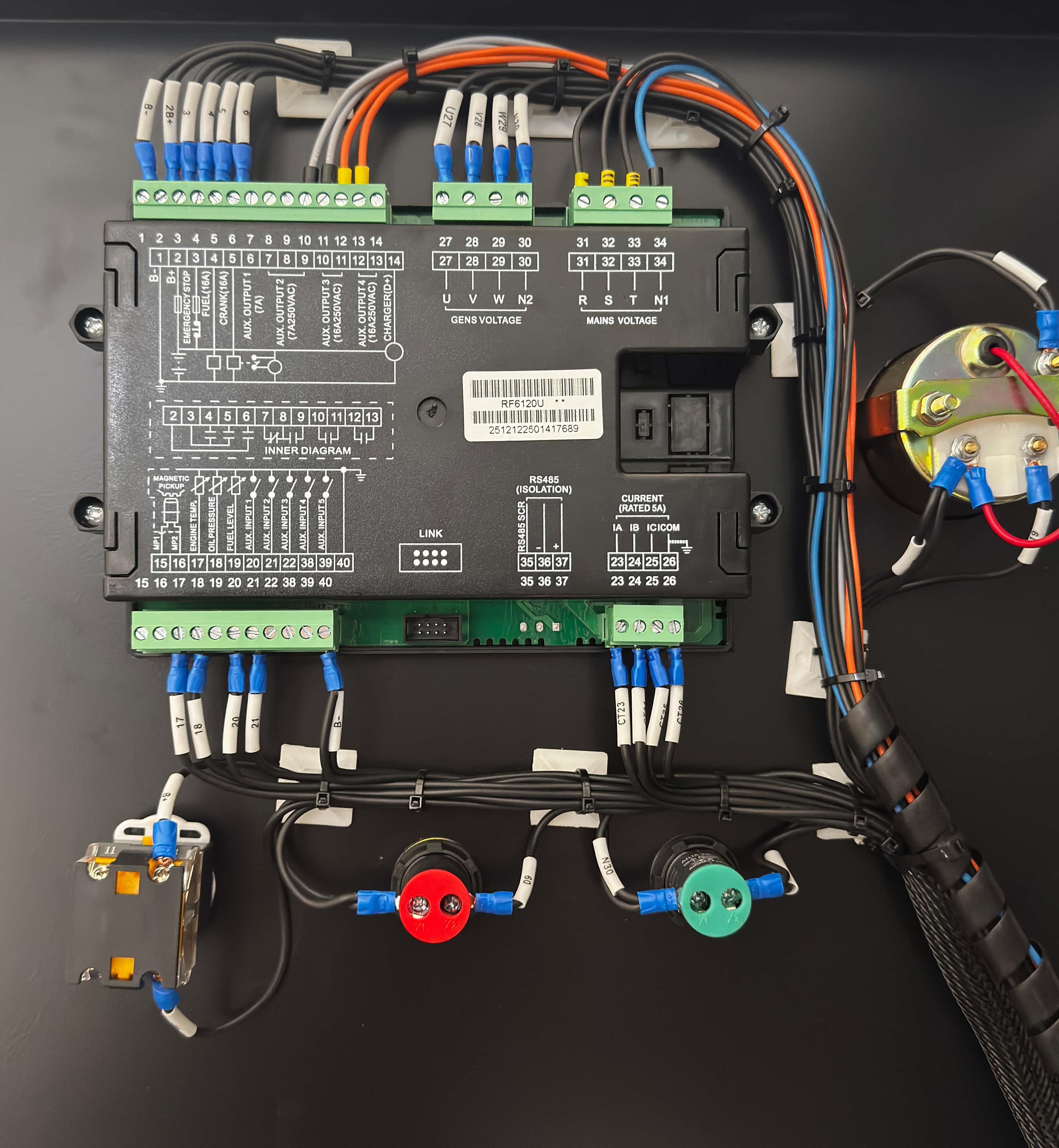 Agregat PlusPower - elektronika wewnętrzna